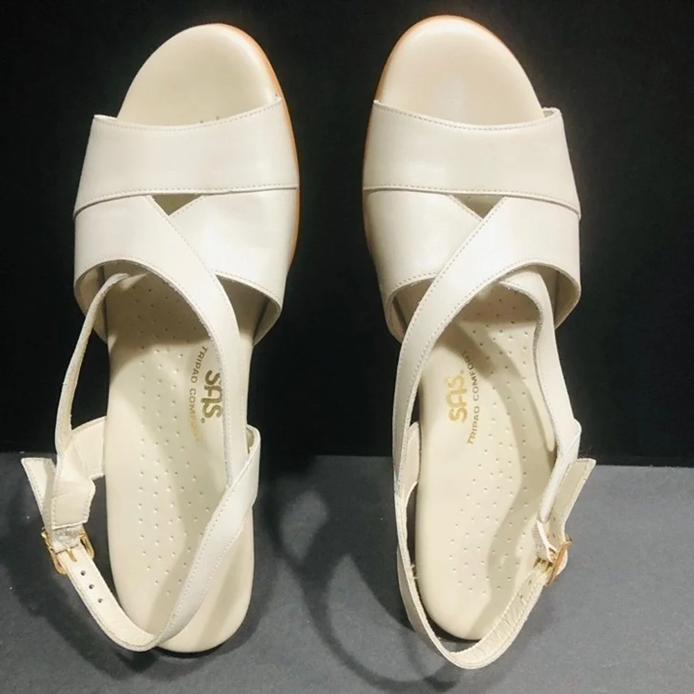 SAS‎ Beige Sandals Strappy Low Wedge Open Toe Minimalist Vaca Summer Women 9.5N